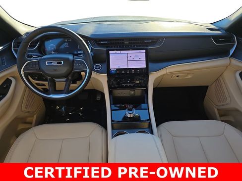 Used 2025 Jeep Grand Cherokee Limited w/ Black Appearance Package image 37