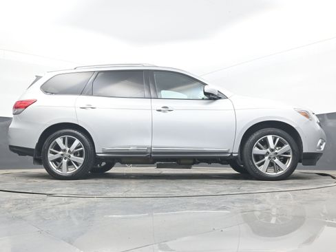 Used 2013 Nissan Pathfinder Platinum image 25