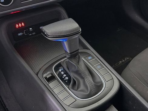 Used 2024 Hyundai Kona SE FWD image 17