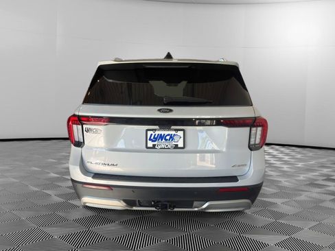 Used 2025 Ford Explorer Platinum w/ LUX Leather Package AWD/4WD image 4