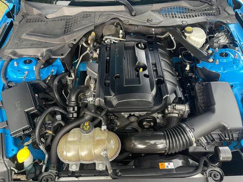 Used 2017 Ford Mustang Premium RWD image 20
