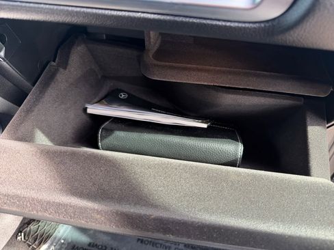 Used 2020 Mercedes-Benz GLB 250 4MATIC image 12