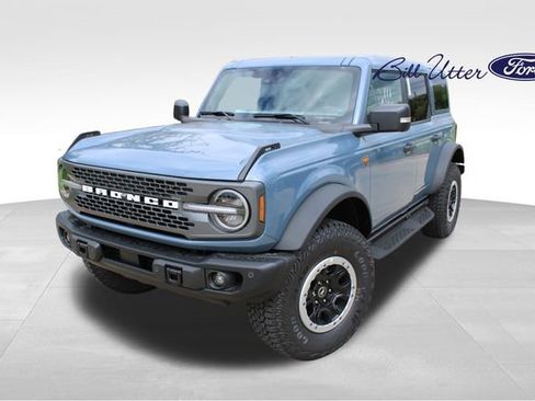 New 2025 Ford Bronco Badlands image 1