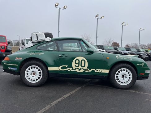 Used 1995 Porsche 911 Carrera 4 image 40