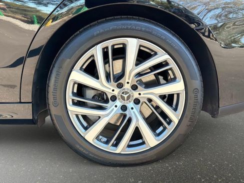 Used 2025 Mercedes-Benz E 350 Sedan image 18