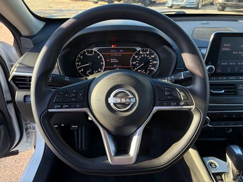 Certified 2024 Nissan Altima 2.5 SV image 15