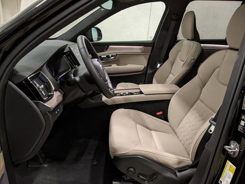 New 2026 Volvo XC90 T8 Plus image 11