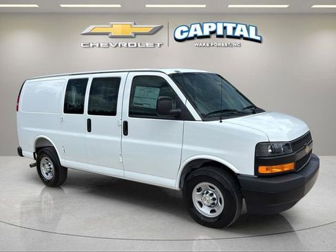 New 2026 Chevrolet Express 2500 RWD image 7