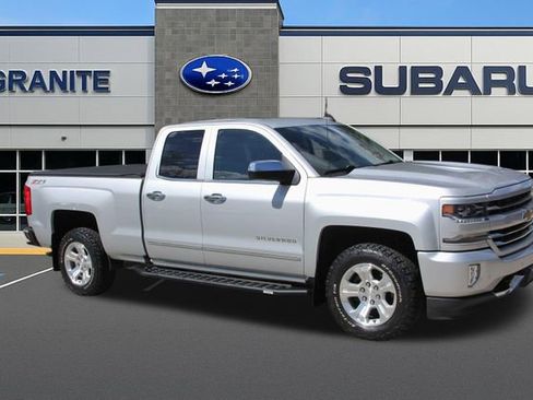 Used 2017 Chevrolet Silverado 1500 LTZ Z71 w/ LTZ Plus Package AWD/4WD image 14