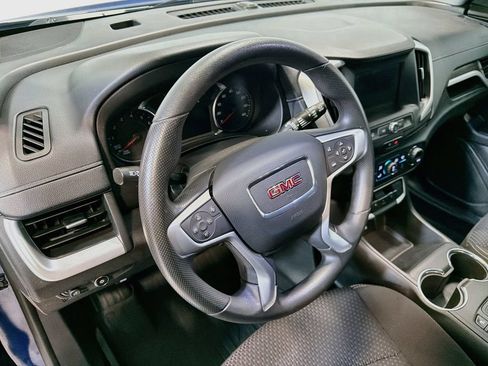 Used 2022 GMC Terrain SLE w/ Driver Convenience Package AWD/4WD image 11