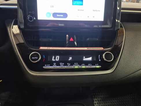 Used 2026 Toyota Corolla LE FWD image 31