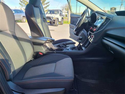 Used 2022 Subaru Crosstrek 2.0i Premium image 19