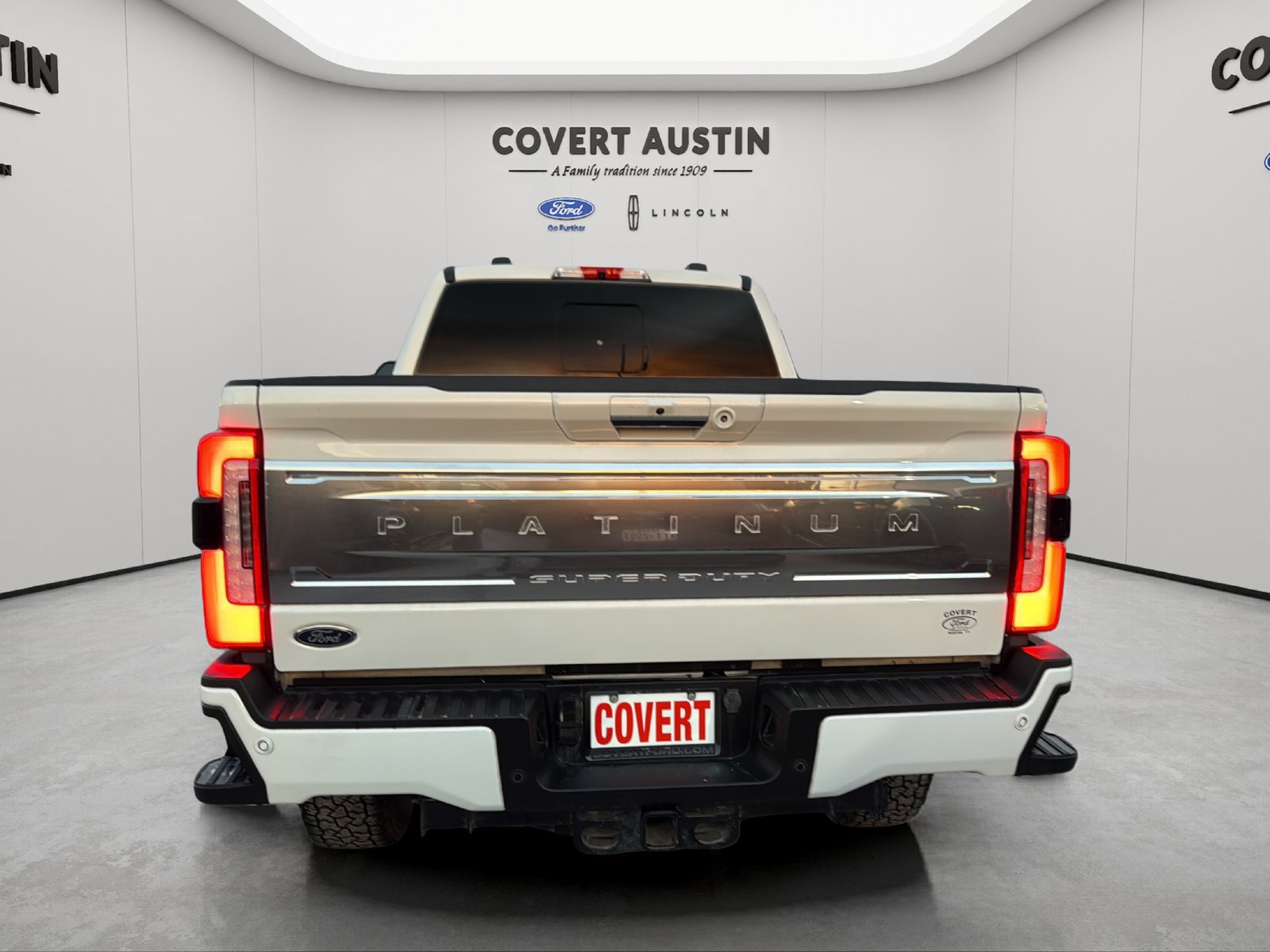 Used 2024 Ford F250 Platinum w/ Tremor Off-Road Package AWD/4WD image 4
