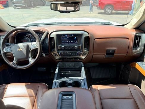 Used 2018 Chevrolet Silverado 1500 High Country AWD/4WD image 21