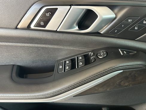 Used 2022 BMW X5 xDrive45e image 8