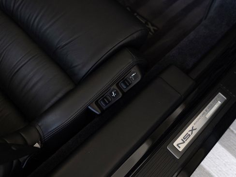 Used 1995 Acura NSX T RWD image 65