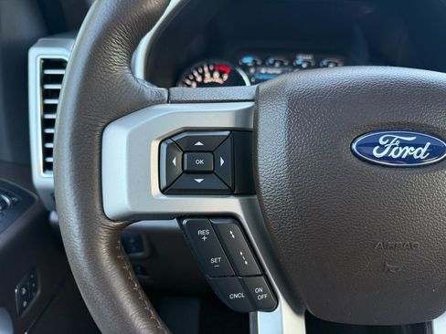 Used 2020 Ford F150 King Ranch w/ Equipment Group 601A Luxury AWD/4WD image 33