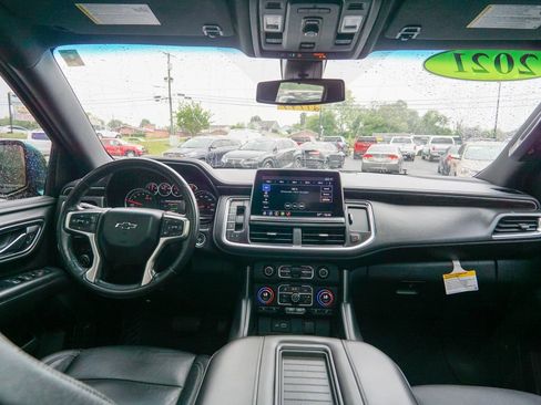 Used 2021 Chevrolet Tahoe Z71 AWD/4WD image 14