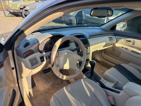 Used 2000 Toyota Solara SE image 5