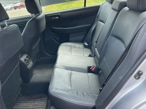 Used 2017 Subaru Legacy 2.5i Limited AWD/4WD image 23