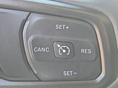Used 2023 Jeep Wrangler Sport AWD/4WD image 29