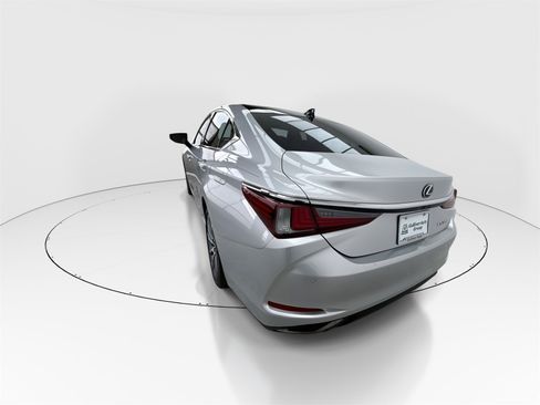 Used 2019 Lexus ES 350 Luxury image 6