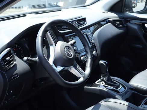 Used 2022 Nissan Rogue Sport SL w/ Premium Package AWD/4WD image 17