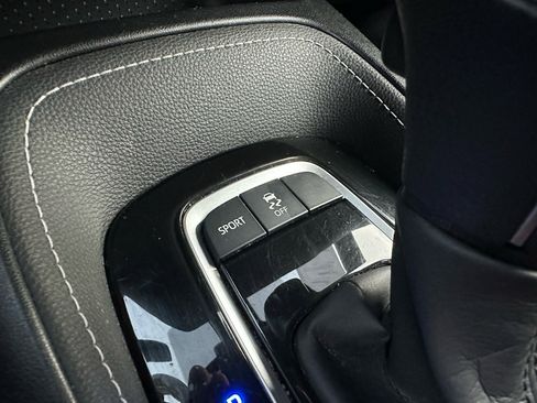 Used 2022 Toyota Corolla SE image 45