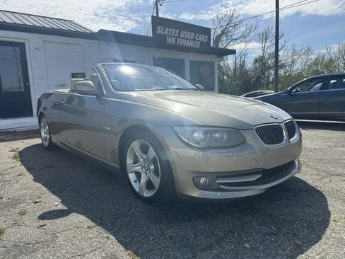 Used 2011 BMW 335i Convertible image 2