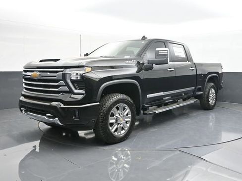 New 2026 Chevrolet Silverado 2500 High Country w/ High Country Premium Package AWD/4WD image 4