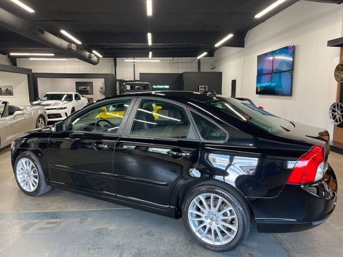 Used 2010 Volvo S40 2.4i FWD image 6
