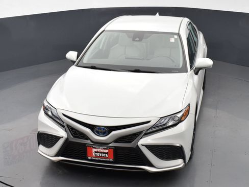 Used 2022 Toyota Camry XSE FWD image 25
