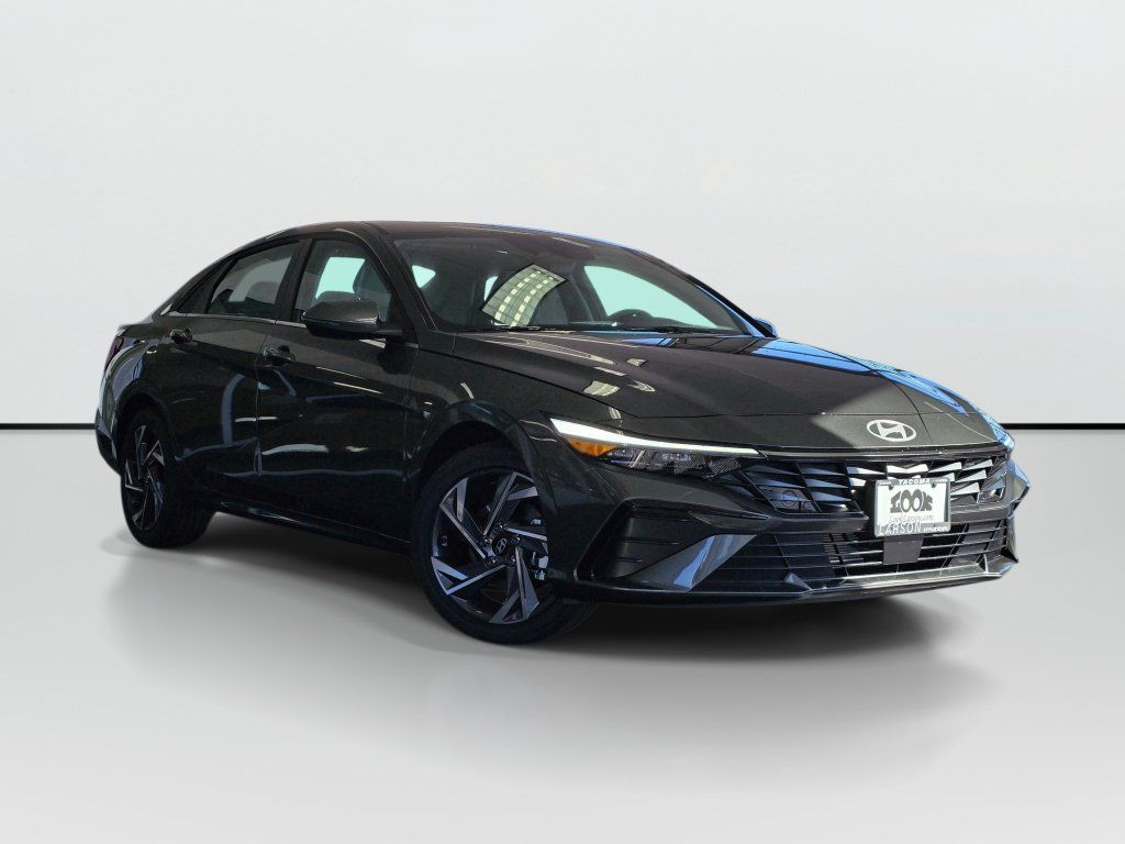 New 2026 Hyundai Elantra Limited FWD image 1
