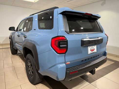 New 2026 Toyota 4Runner SR5 image 3
