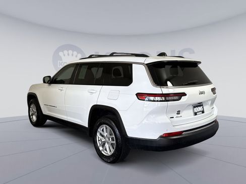 Used 2023 Jeep Grand Cherokee L Laredo image 4
