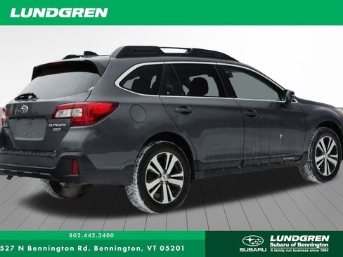 Used 2018 Subaru Outback 3.6R Limited image 3