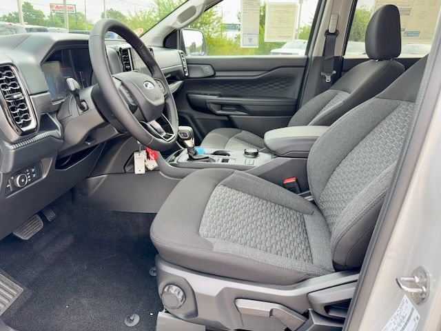 New 2026 Ford Ranger XLT w/ Black Appearance Package AWD/4WD image 12