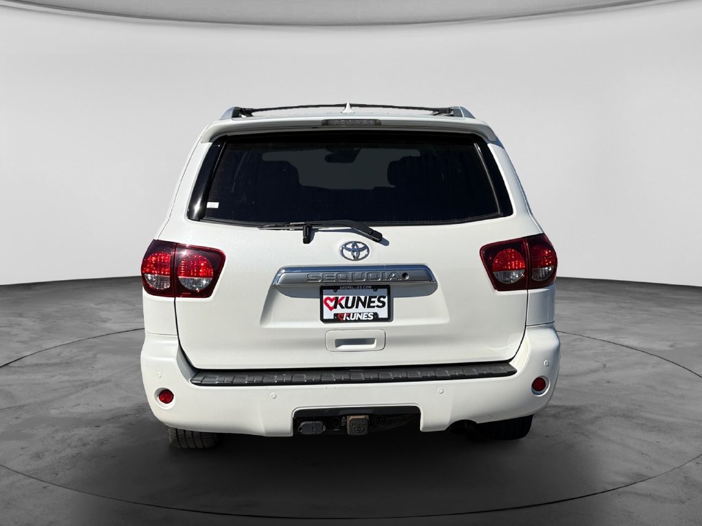 Used 2018 Toyota Sequoia Platinum AWD/4WD image 8