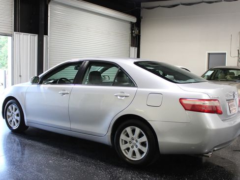 Used 2008 Toyota Camry XLE FWD image 5
