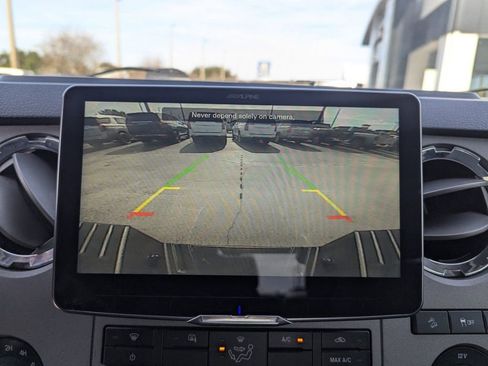 Used 2015 Ford F250 XLT w/ XLT Value Package image 20