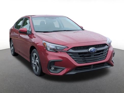 Used 2025 Subaru Legacy Premium AWD/4WD image 8