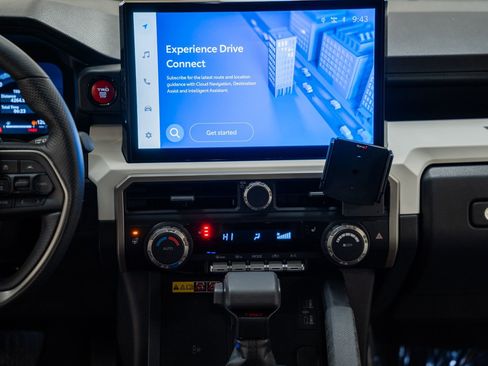 Used 2024 Toyota Tacoma TRD Off-Road image 27