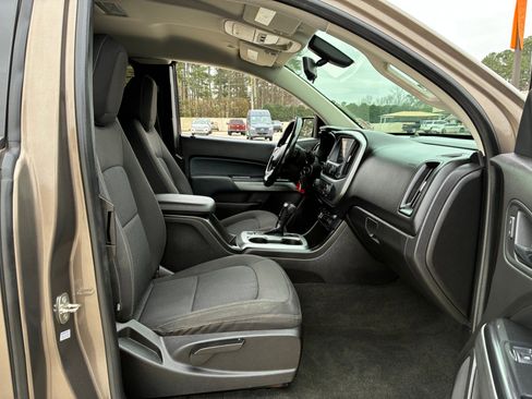 Used 2016 Chevrolet Colorado LT w/ LT Convenience Package image 14