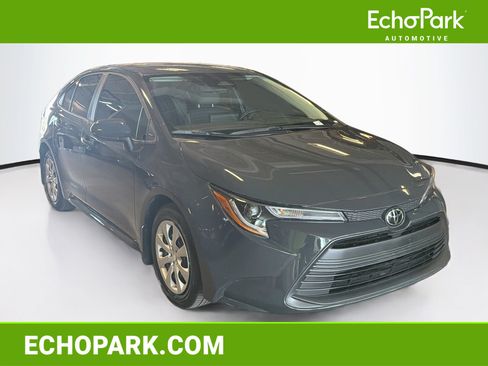 Used 2026 Toyota Corolla LE FWD image 1