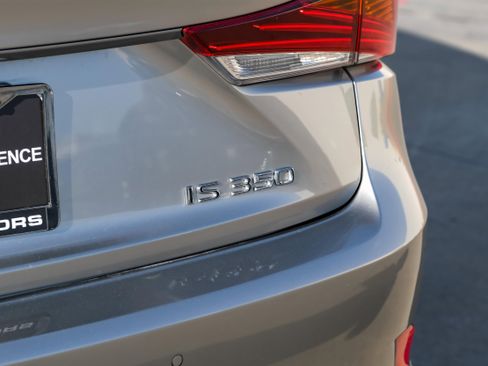 Used 2019 Lexus IS 350 image 51