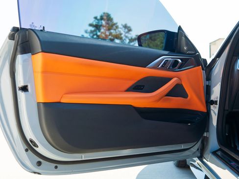 Used 2022 BMW M4 Coupe image 25