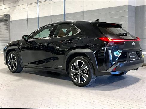 Used 2019 Lexus UX 250h image 3