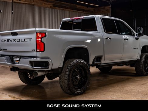 Used 2024 Chevrolet Silverado 2500 LTZ w/ LTZ Plus Package image 10