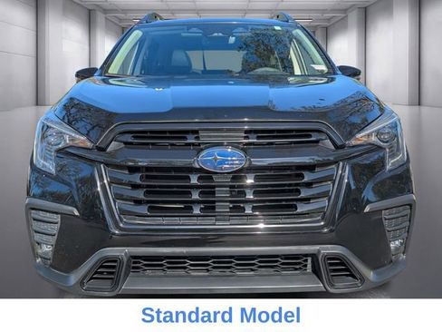 Used 2023 Subaru Ascent Onyx Edition image 2