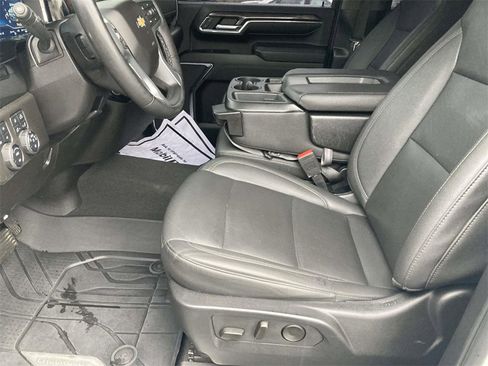Used 2024 Chevrolet Silverado 2500 LTZ image 16